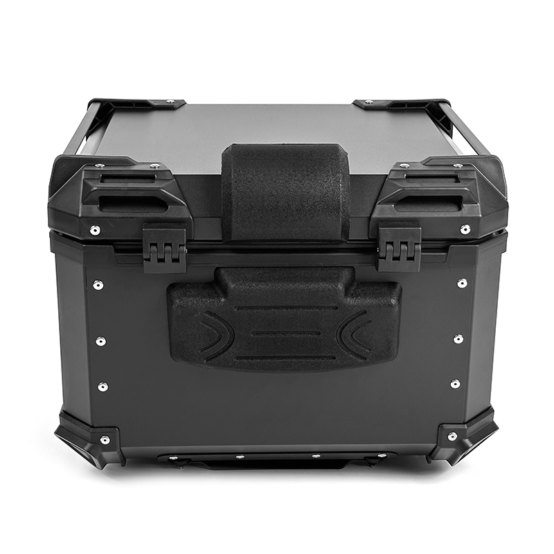 Βαλίτσα X-TYPE ALU BAGS 56 λίτρα μαύρη με πιάστρα, εσωτερική επενδυση & μαλακή πλάτη